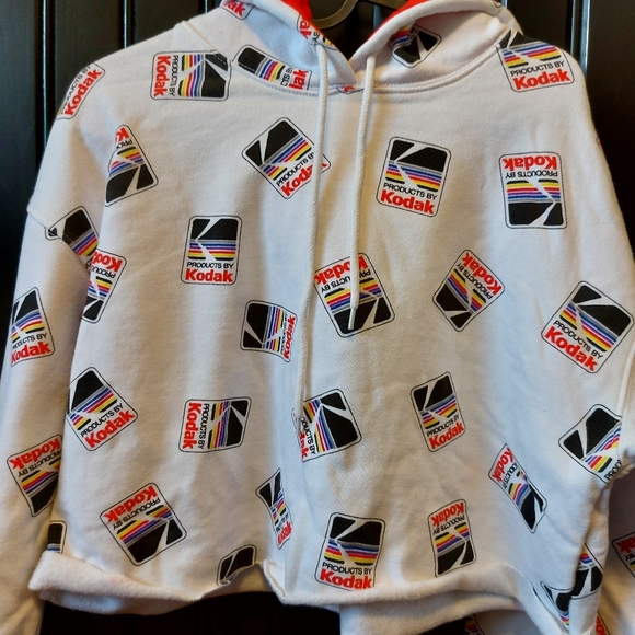 🌱 NWOT Kodak Cropped Hoodie - Picture 2 of 4